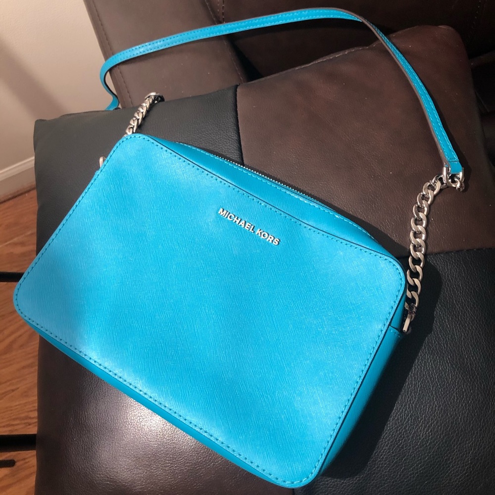 MK large jet set crossbody